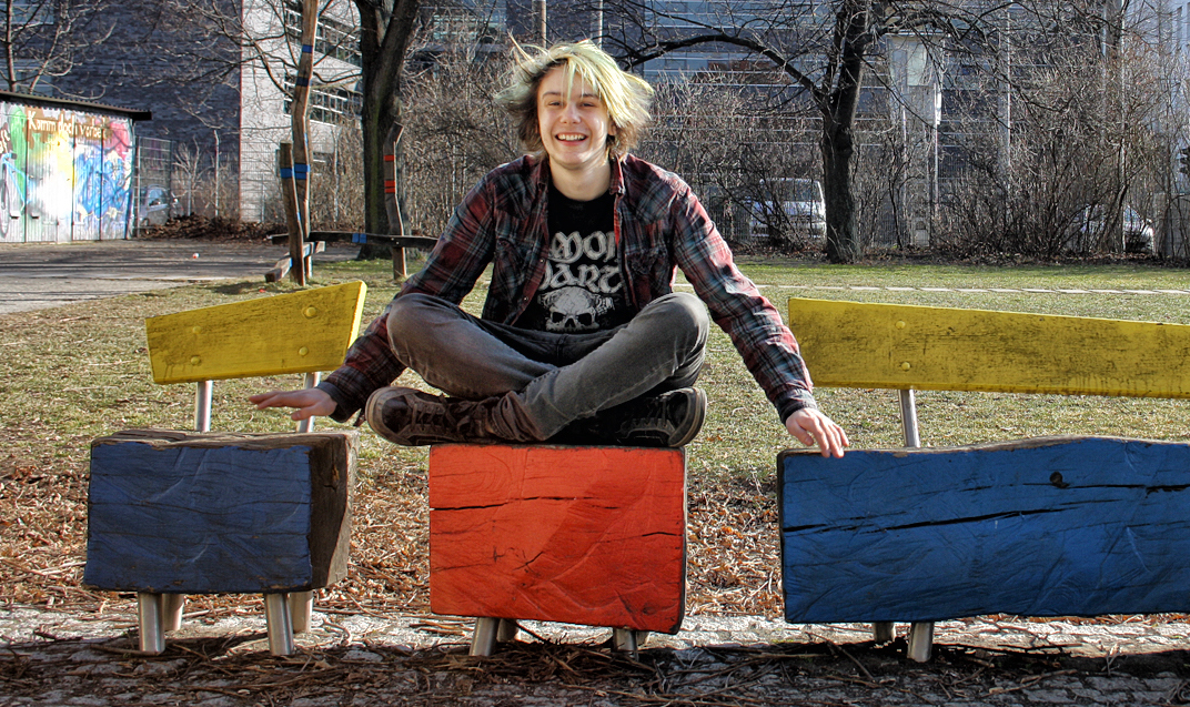 Jonas-aliveklein.jpg